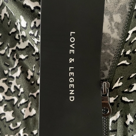 2/30$ all dresses - Picture 5 of 7